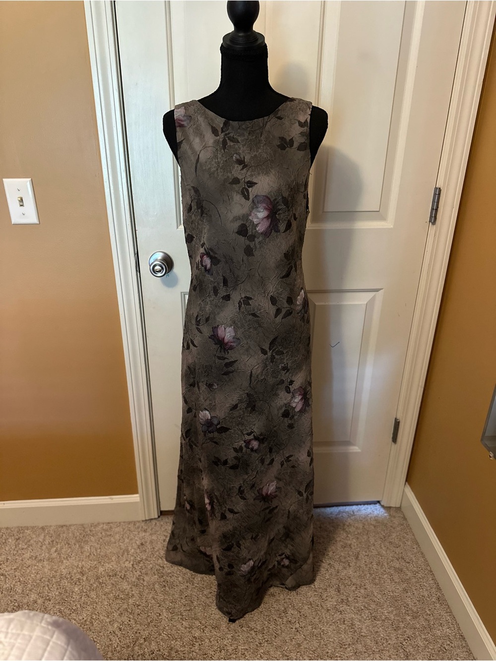 Connected Apparel Olive green Maxi Dress with Purple Floral Print size 14
